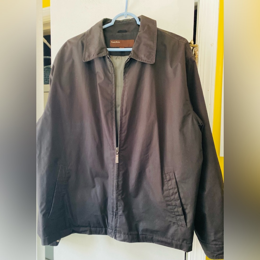 Perry Ellis Lightweight Golf Black Jacket.